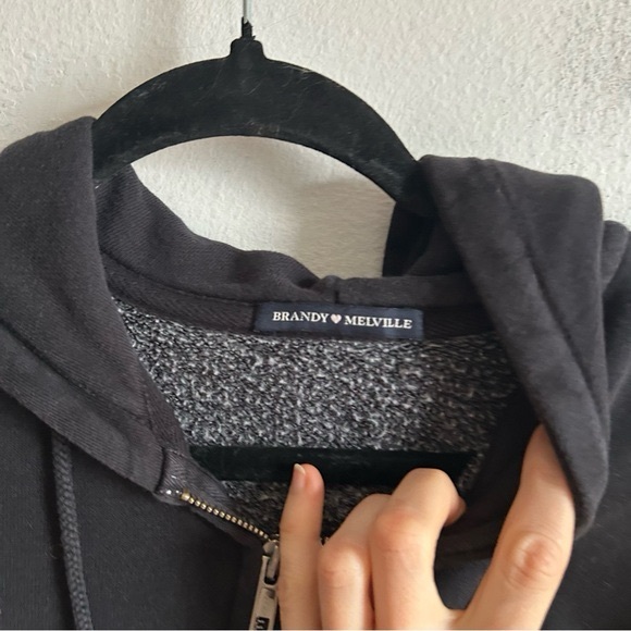 Brandy Melville Sz S Black Cropped Relaxed Hooded Full Zip Sweater - Picture 4 of 11